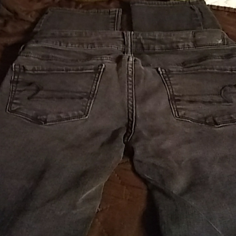 Juniors size 2 American Eagle jeans